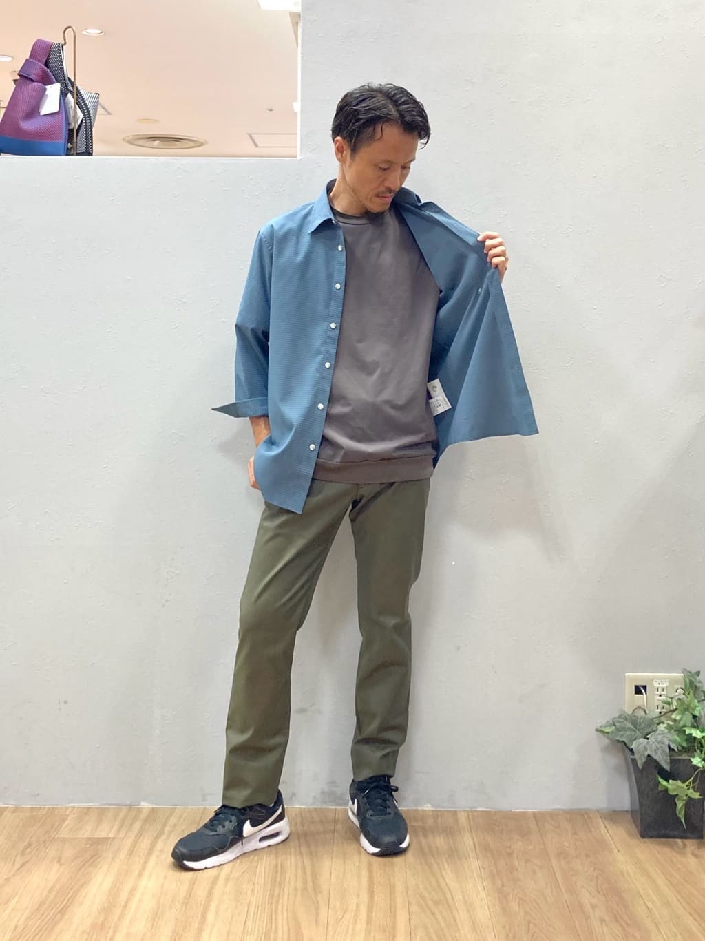 シュンさんの「TAKEO KIKUCHI｜【COOL CITY WEAR】DotAir（R）サッカー シャツ」を使ったコーディネート
