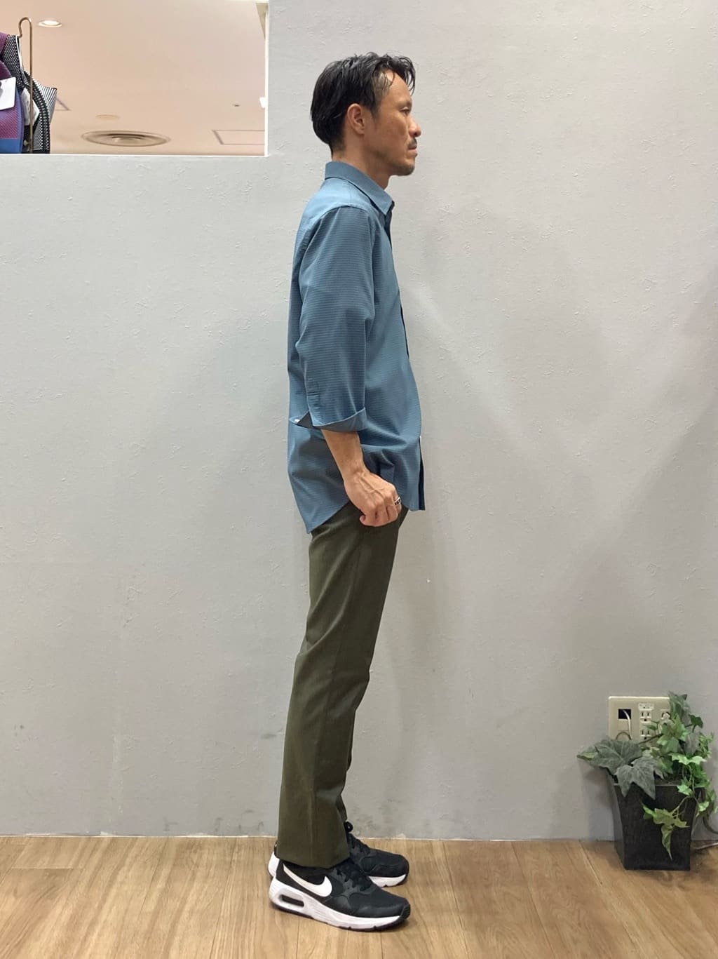 シュンさんの「TAKEO KIKUCHI｜【COOL CITY WEAR】DotAir（R）サッカー シャツ」を使ったコーディネート