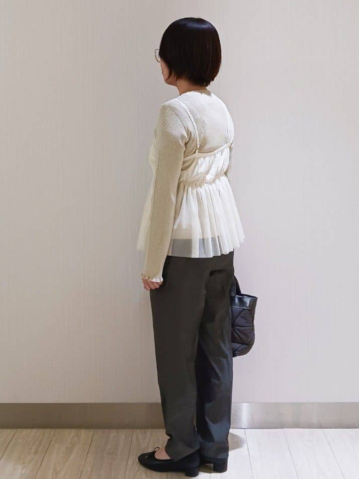 KaHoさんの「index｜ウールライクストレッチテーパードパンツ／セットアップ対応【洗濯機OK】」を使ったコーディネート