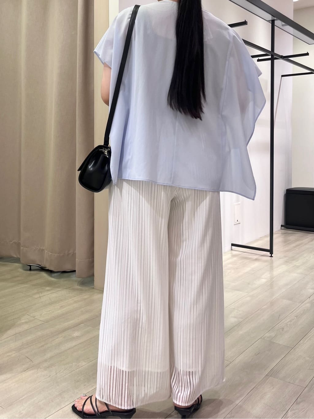 hasuさんの「INDIVI｜【洗える／セットアップ可能】ラッセルワイドパンツ」を使ったコーディネート