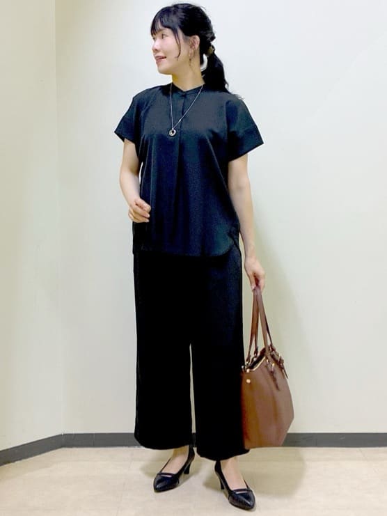  beni_gingerさんの「Reflect｜【E‐QUALITY／ウエスト総ゴム／セットアップ／単品使いOK◎】ブラウス＋ストレートパンツセット」を使ったコーディネート