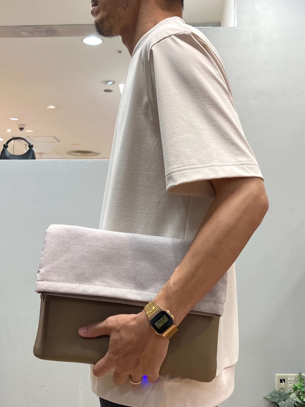 シュンさんの「TAKEO KIKUCHI｜【COOL CITY WEAR】テーラードTシャツ /接触冷感」を使ったコーディネート