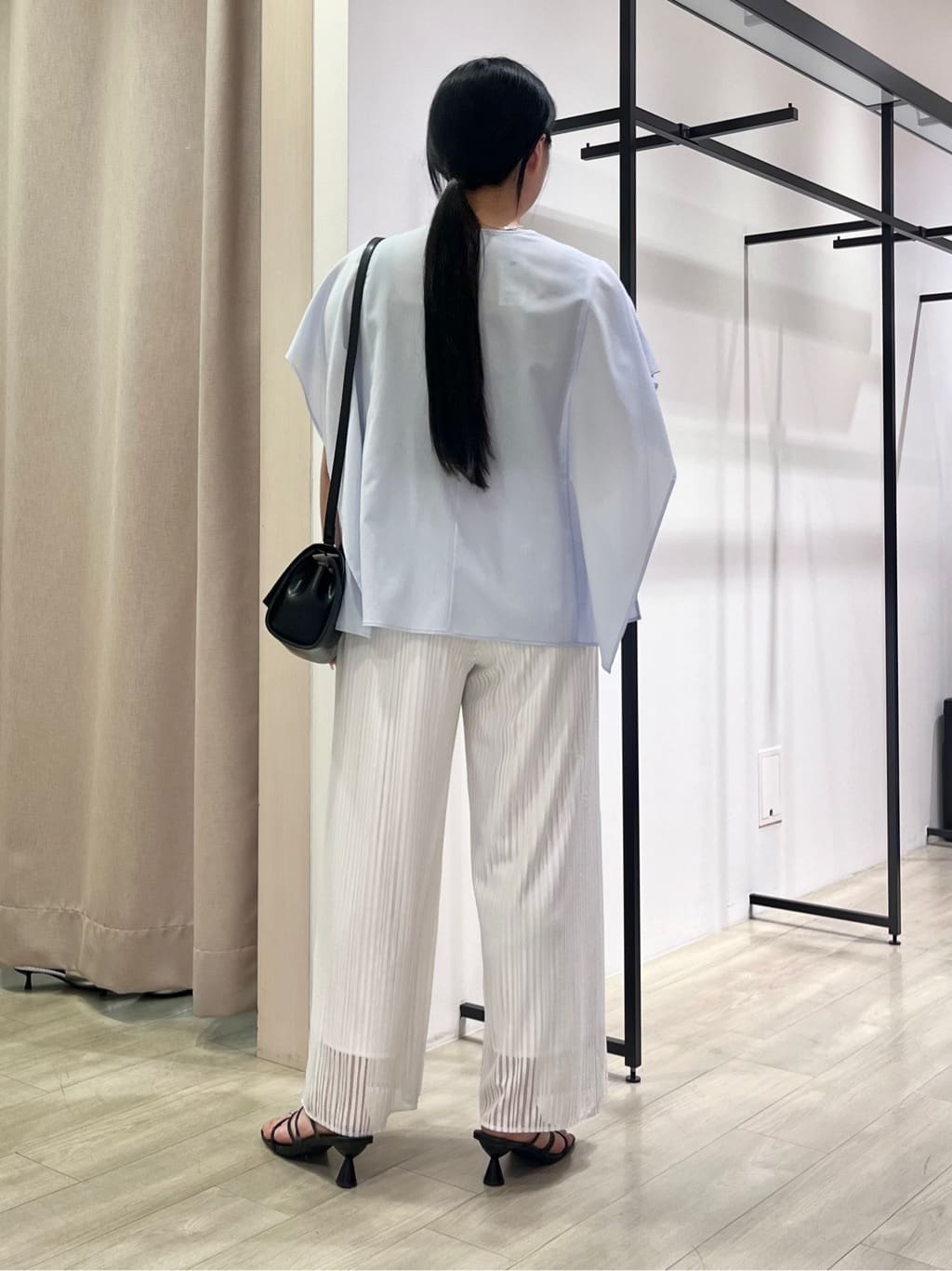 hasuさんの「INDIVI｜【洗える／セットアップ可能】ラッセルワイドパンツ」を使ったコーディネート
