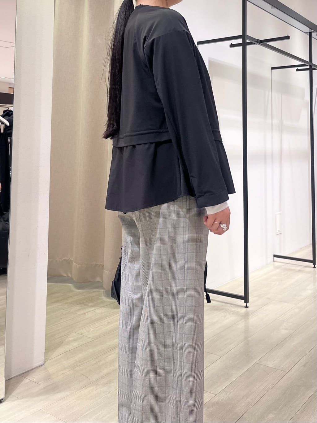 hasuさんの「INDIVI｜ストレッチシアーロングTシャツ」を使ったコーディネート