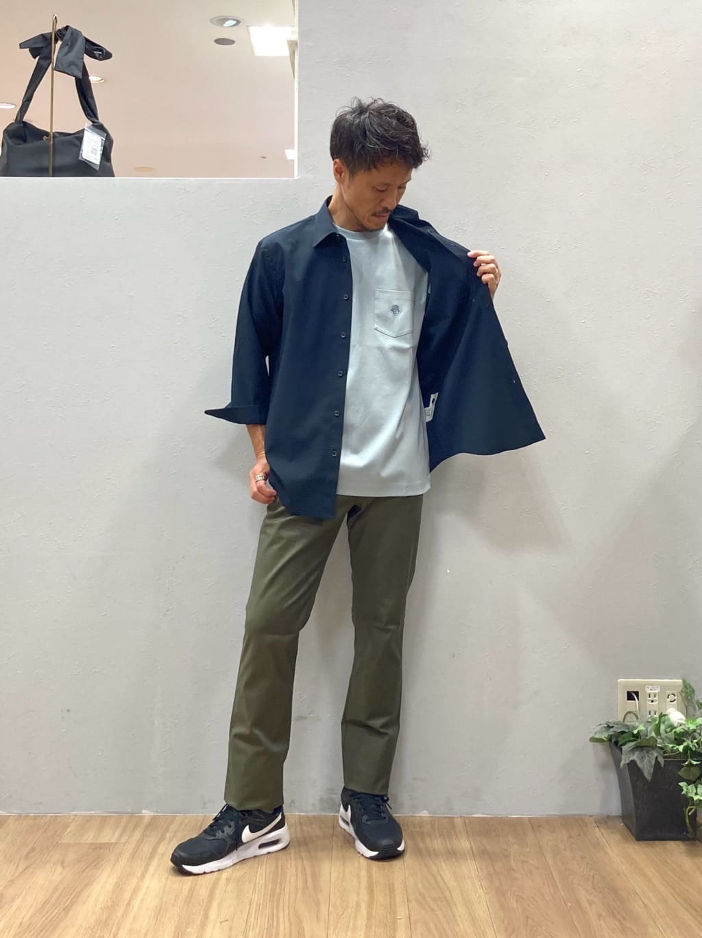 シュンさんの「TAKEO KIKUCHI｜【COOL CITY WEAR】DotAir（R）サッカー シャツ」を使ったコーディネート