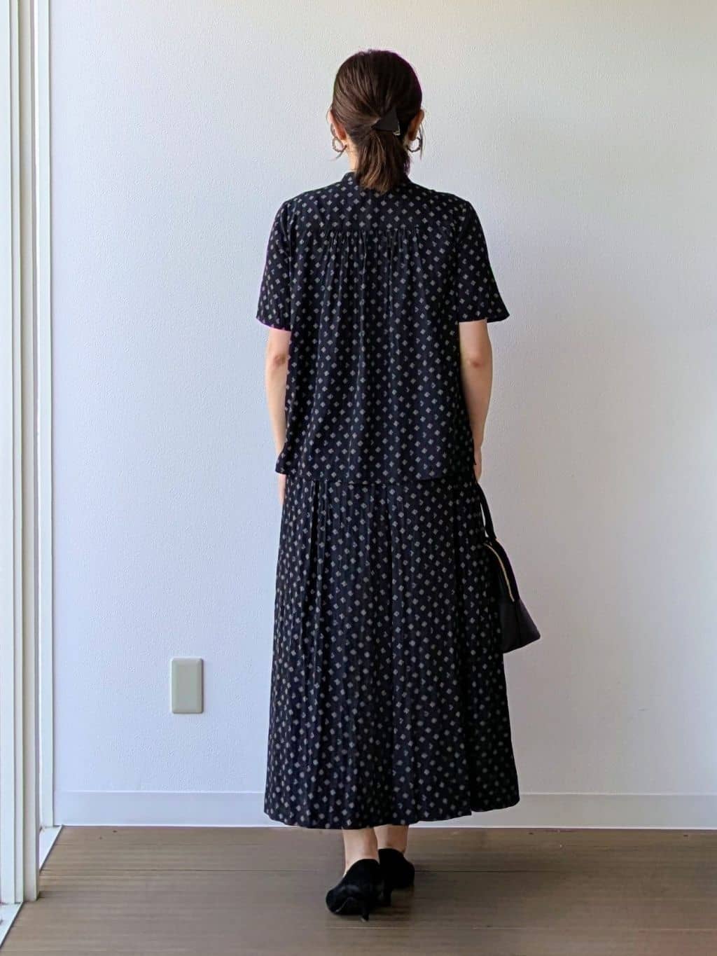 なみきさんの「UNTITLED｜【セットアップ可/ウエストゴム/リラクシー】スクエアジオメ柄スカーチョ」を使ったコーディネート