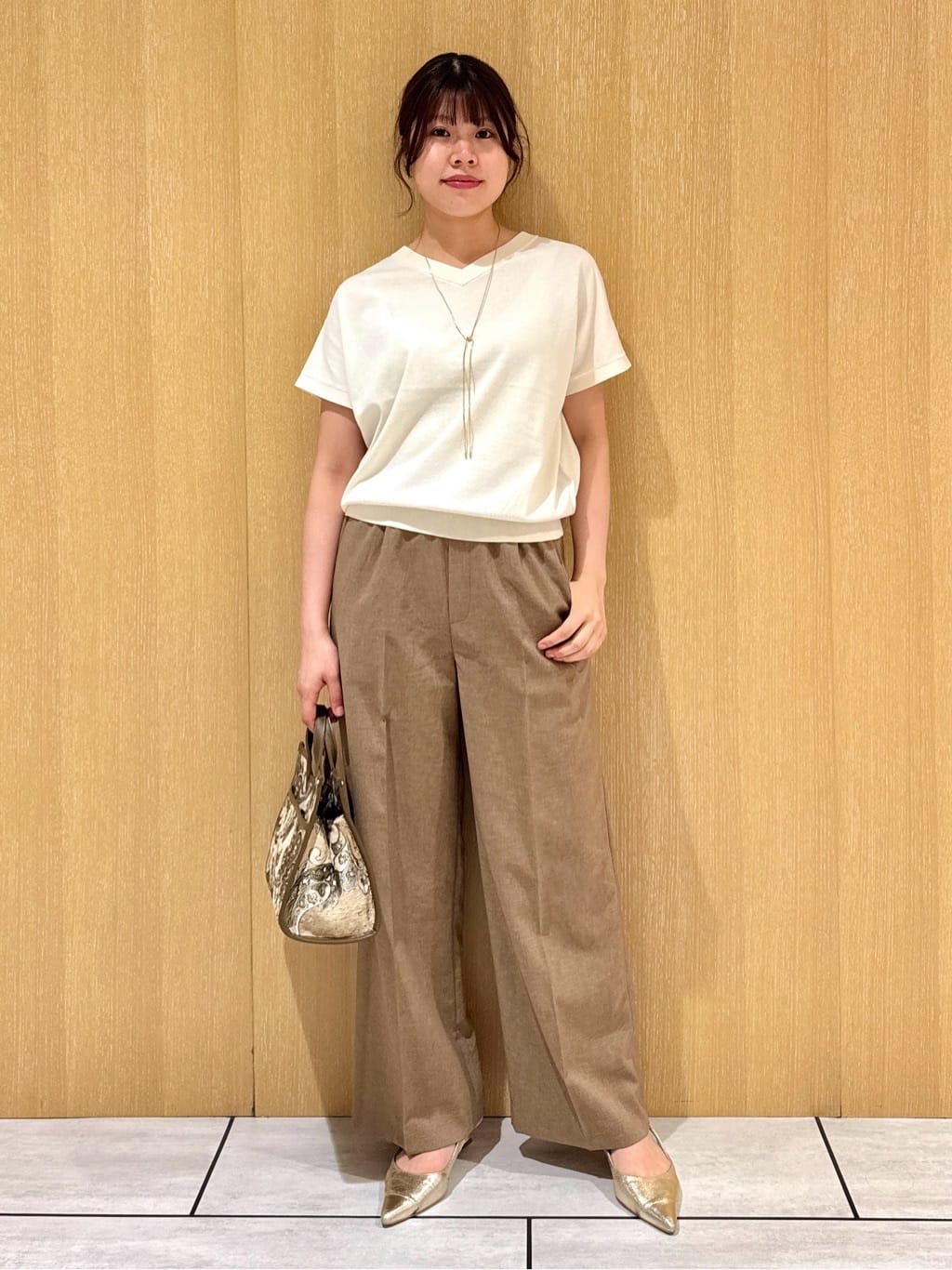 nanaさんの「UNTITLED｜【洗える/前後2WAY】ネックプルオーバーニット」を使ったコーディネート