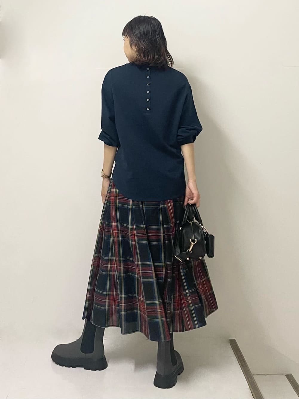 ISOさんの「Dessin｜【360度可愛い・洗える】バックヘンリーカットソー」を使ったコーディネート