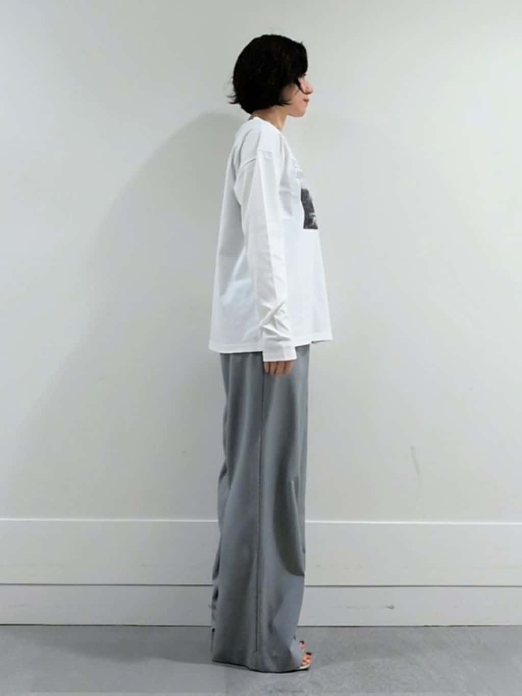 ミズタさんの「UNTITLED｜【洗える/コットン100%】グラフィックロンT」を使ったコーディネート