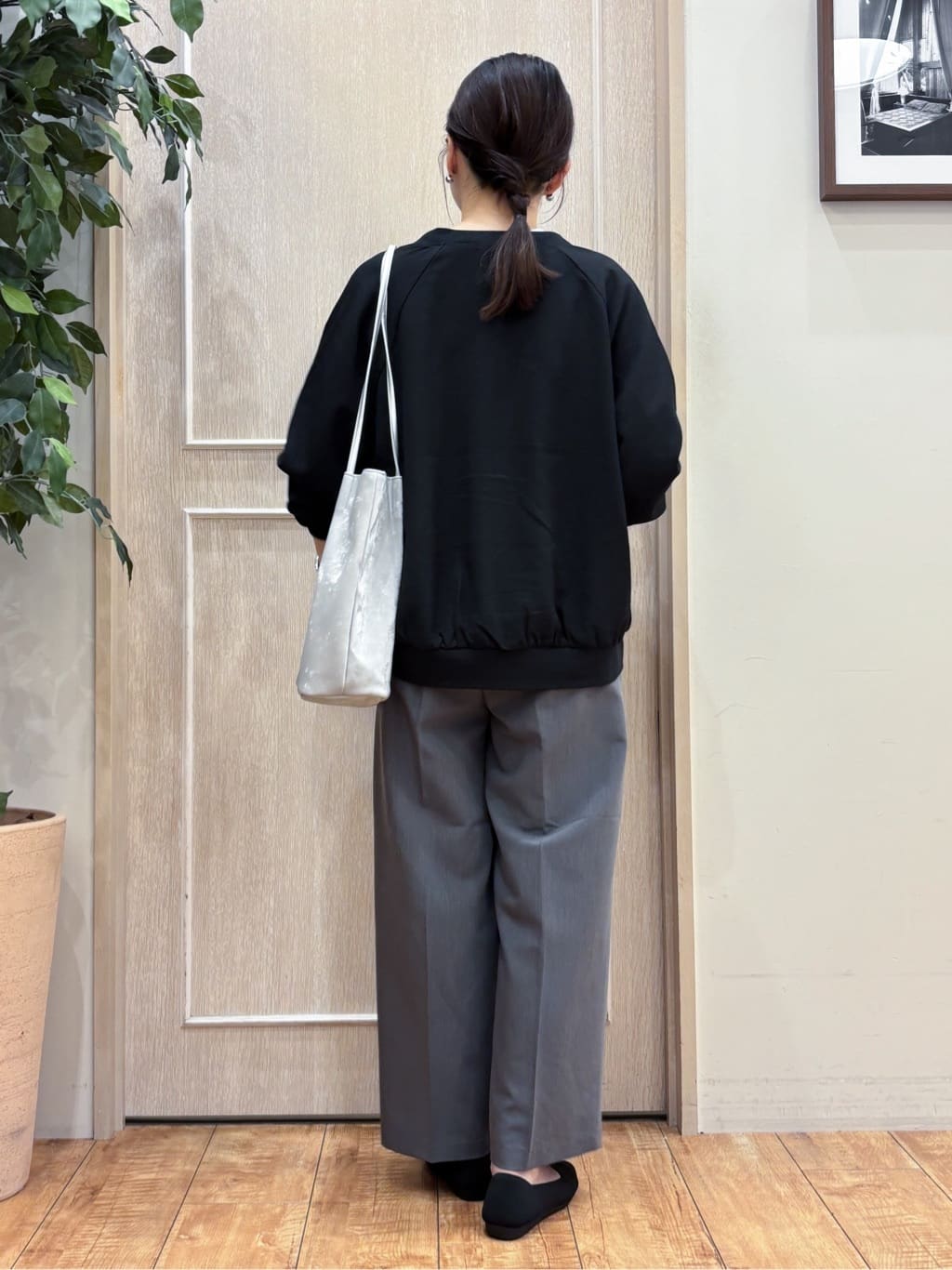なみさんの「SHOO･LA･RUE｜【洗濯機可/S-LL】さっと羽織れる 軽量リブブルゾン」を使ったコーディネート