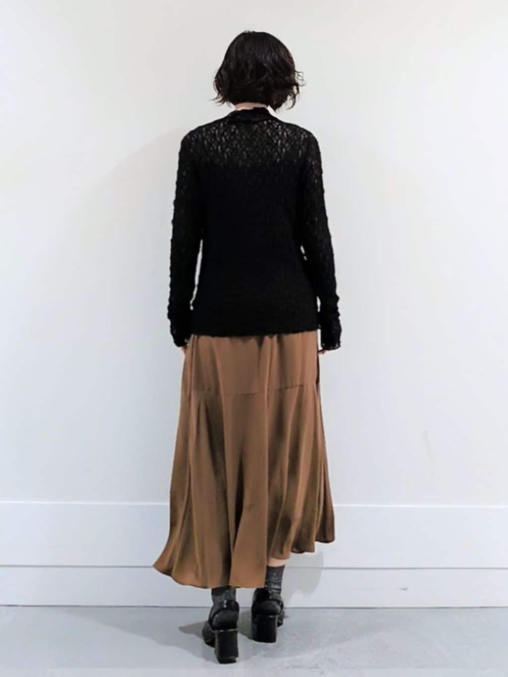 ミズタさんの「UNTITLED｜【セットアップ可/後ろウエストゴム】リラクパウダースカート」を使ったコーディネート