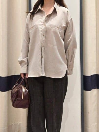 risaさんの「grove｜【カセット服/選べる着丈】洗濯機で洗えるオーバーシャツ」を使ったコーディネート