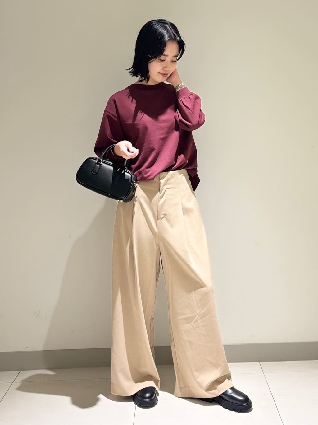 mayuさんの「Dessin｜【セットアップ可・洗える】ハイウエストタックパンツ」を使ったコーディネート