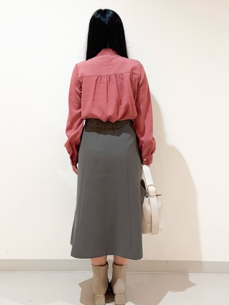 hinachiさんの「index｜アシンメトリーレイヤードボウタイブラウス【洗濯機OK／イージーアイロン／防シワ】《XS～3L》」を使ったコーディネート