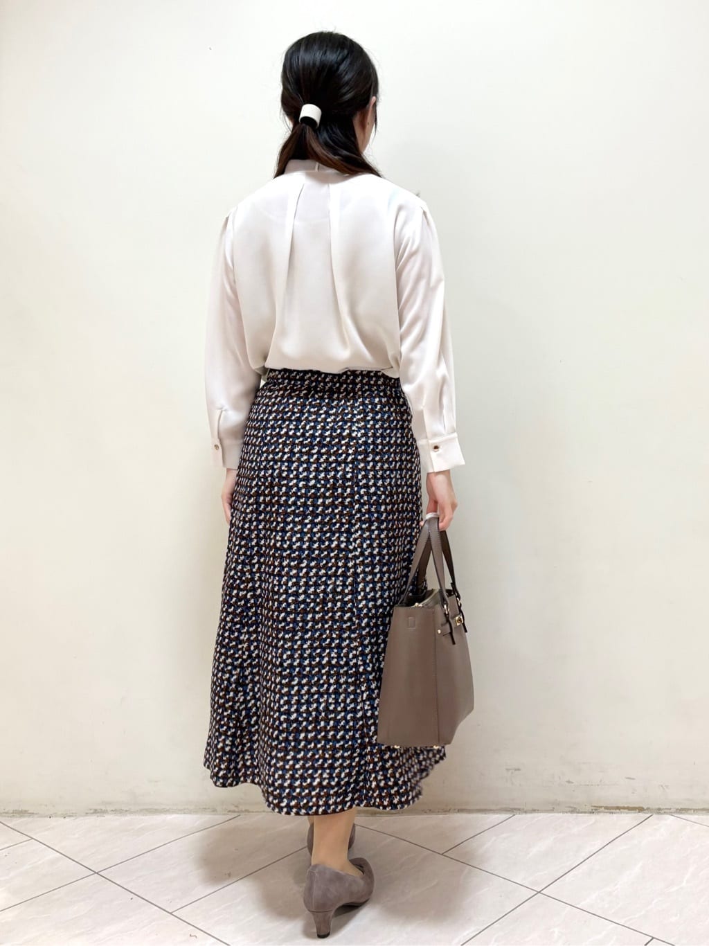 mikiさんの「Reflect｜【配色ボウタイ付き】八分袖ジョーゼットブラウス」を使ったコーディネート