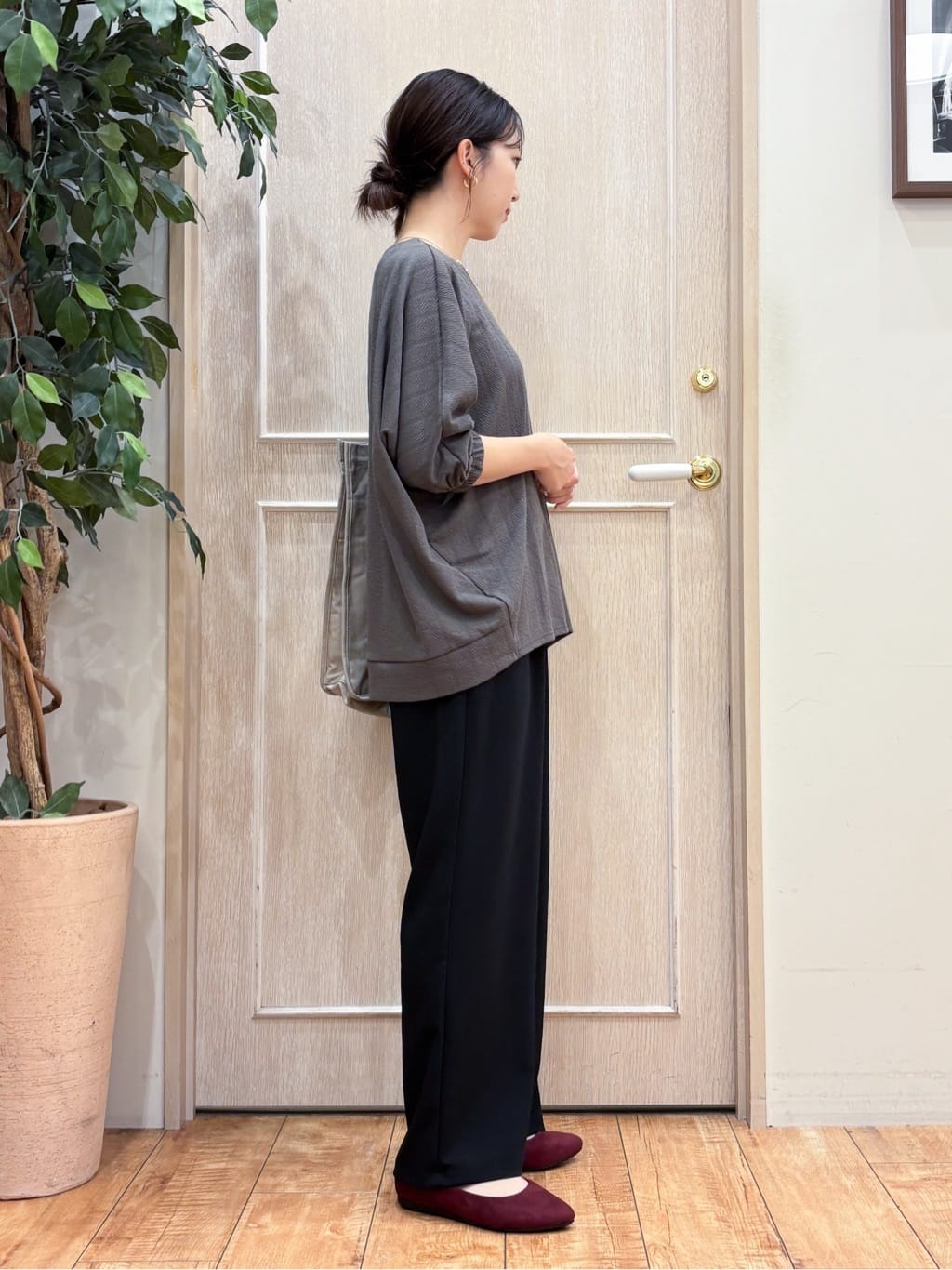 なみさんの「SHOO･LA･RUE｜【S-LL/7分袖】ゆるシルエットが心地よい ドルマントップス」を使ったコーディネート