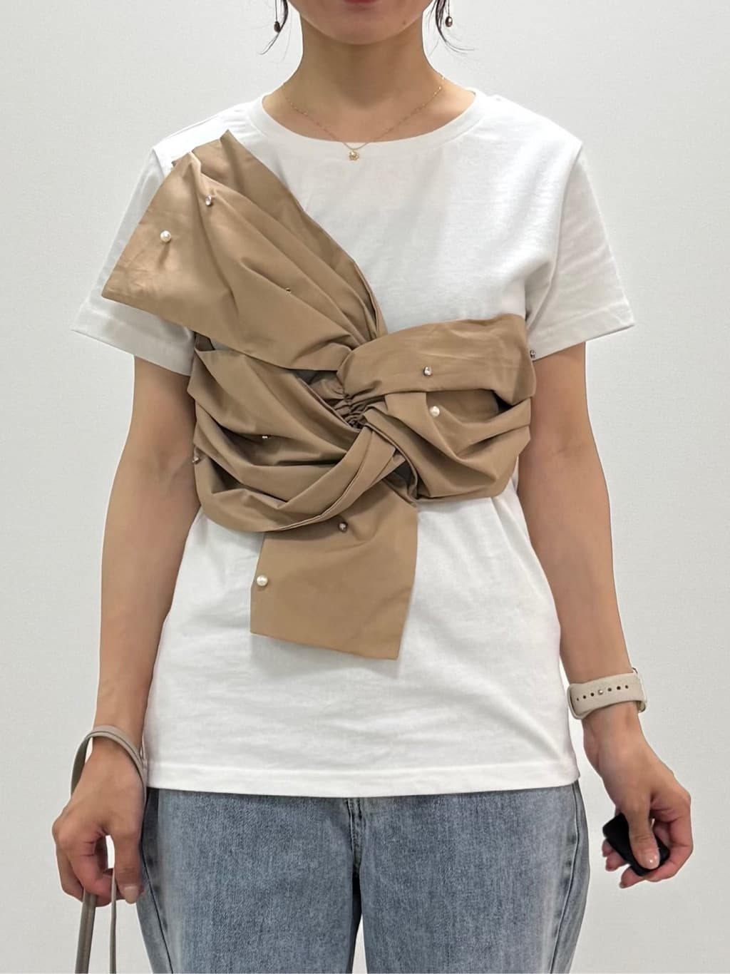 kozuさんの「index｜パール調アシメドッキングTシャツ【洗える／接触冷感】」を使ったコーディネート