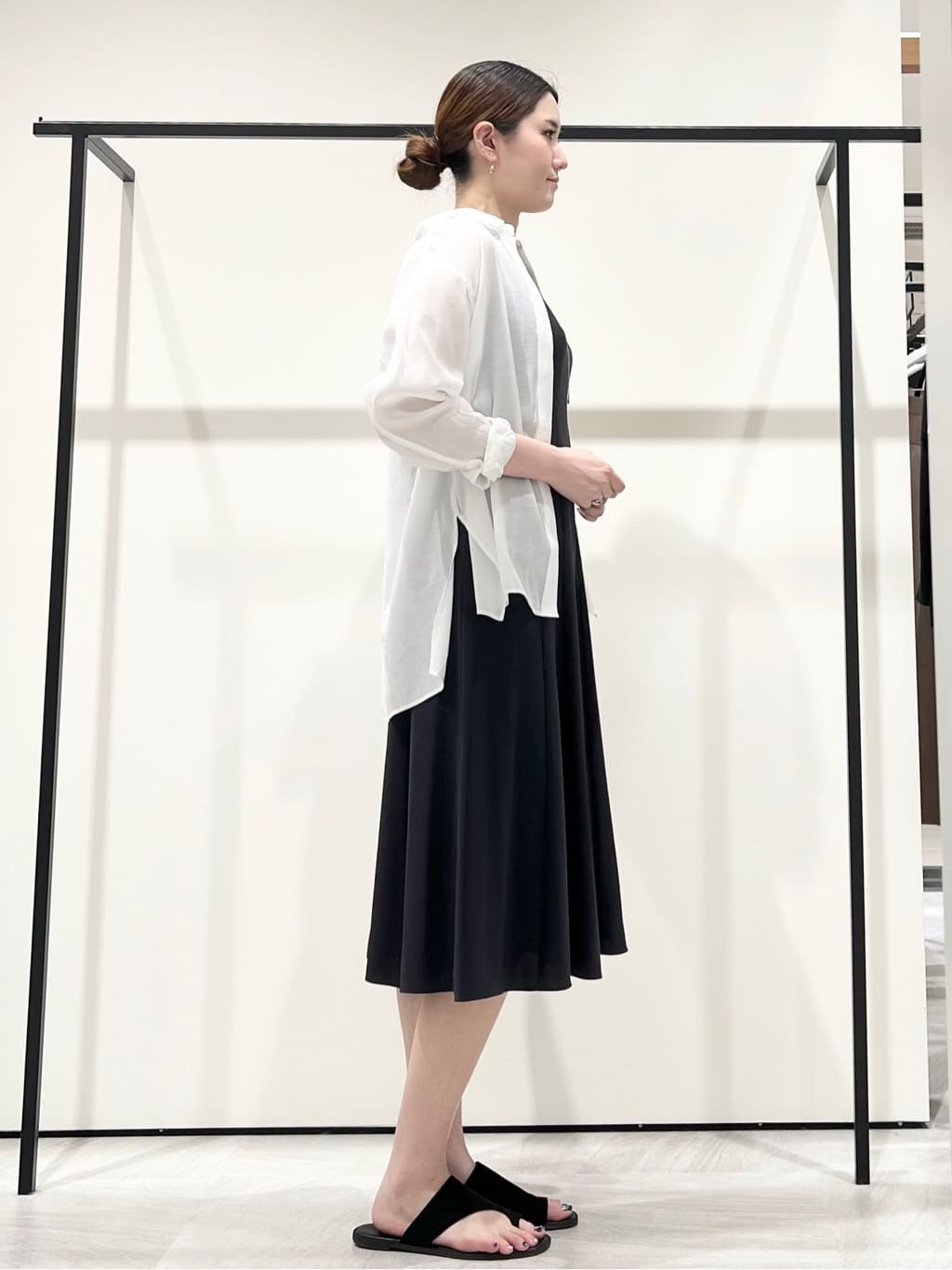T.Kさんの「INDIVI｜【美シルエット】ノースリーブワンピース」を使ったコーディネート