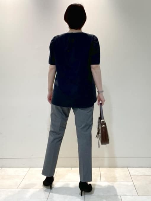 フミさんの「Reflect｜【すっきり見え！長め丈】ピンタックデザインチュニックブラウス」を使ったコーディネート