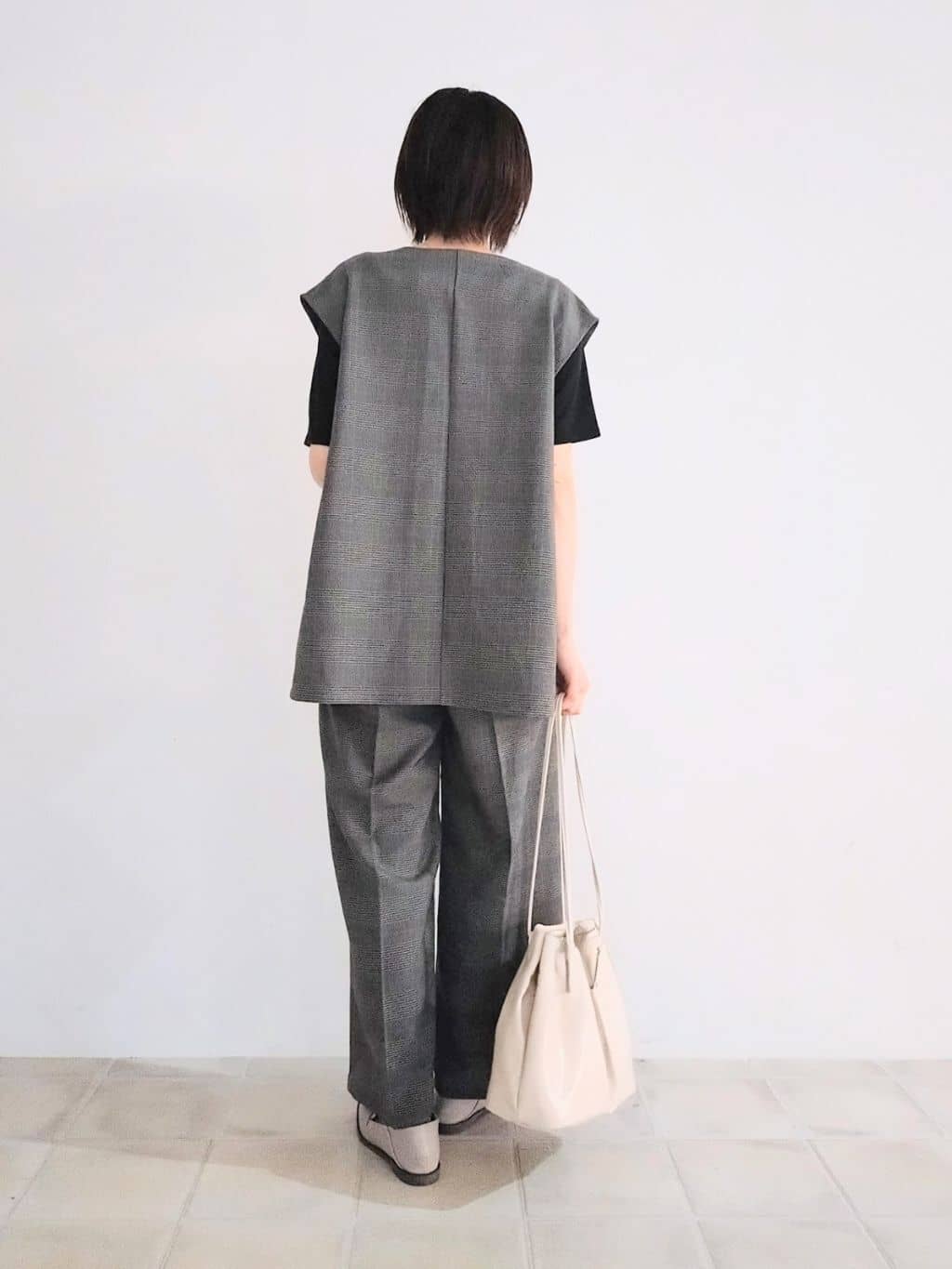 miomioさんの「SHOO･LA･RUE｜【S-LL/ひんやり/前後2WAY】シンプルだから使いやすい テレコTシャツ」を使ったコーディネート