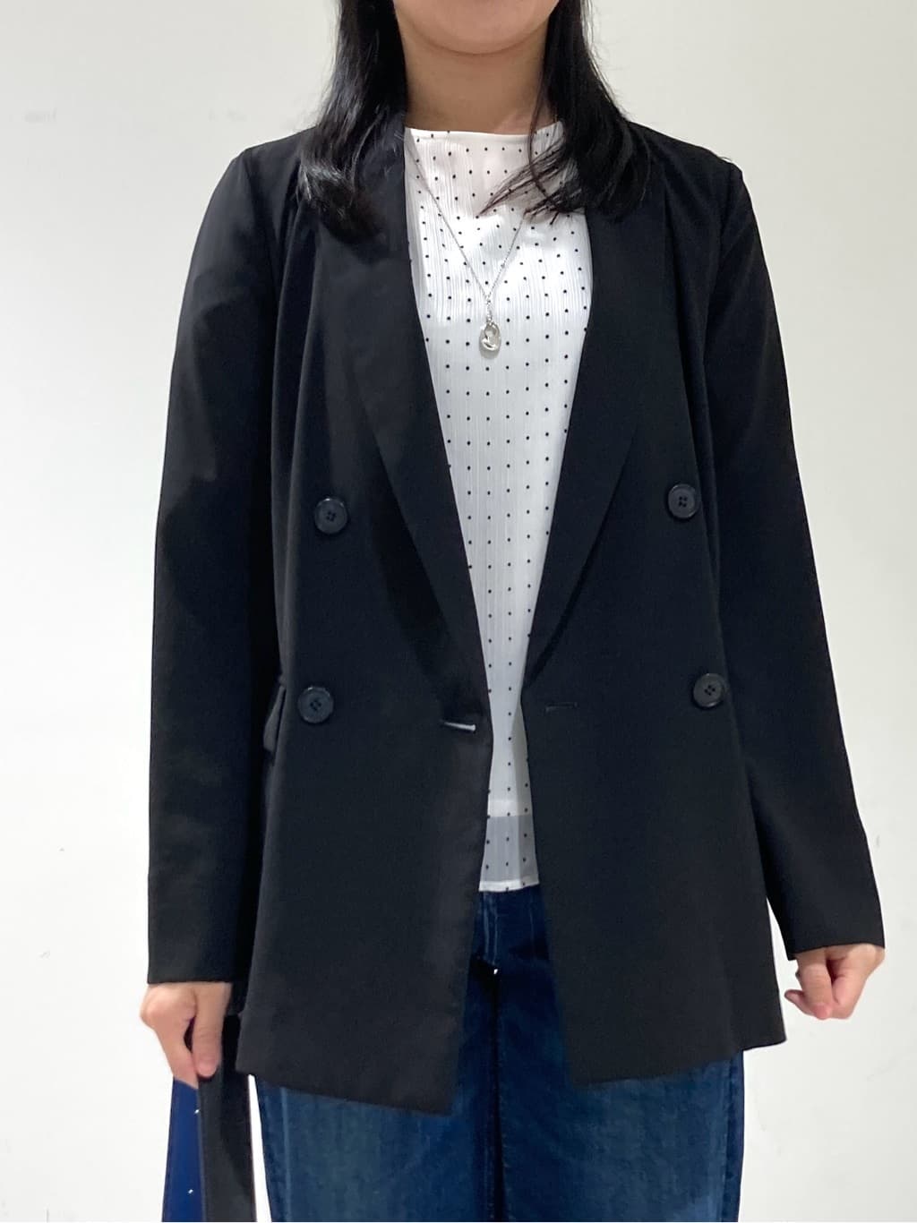 momokoさんの「INDIVI｜フロッキードットブラウス」を使ったコーディネート