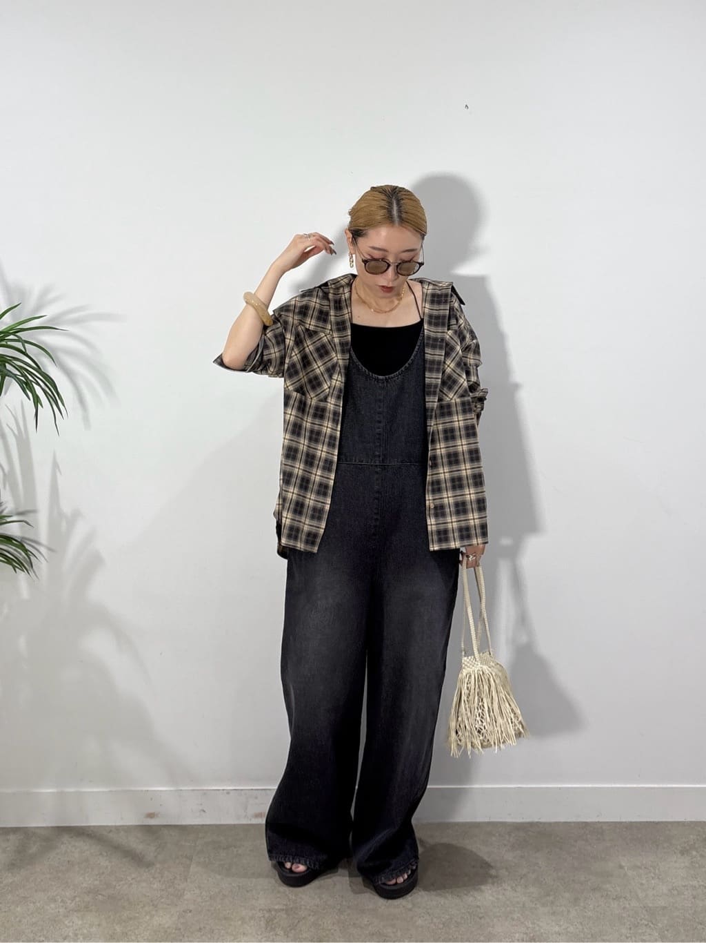 kotakiさんの「INDIVI｜デニムサロペット」を使ったコーディネート