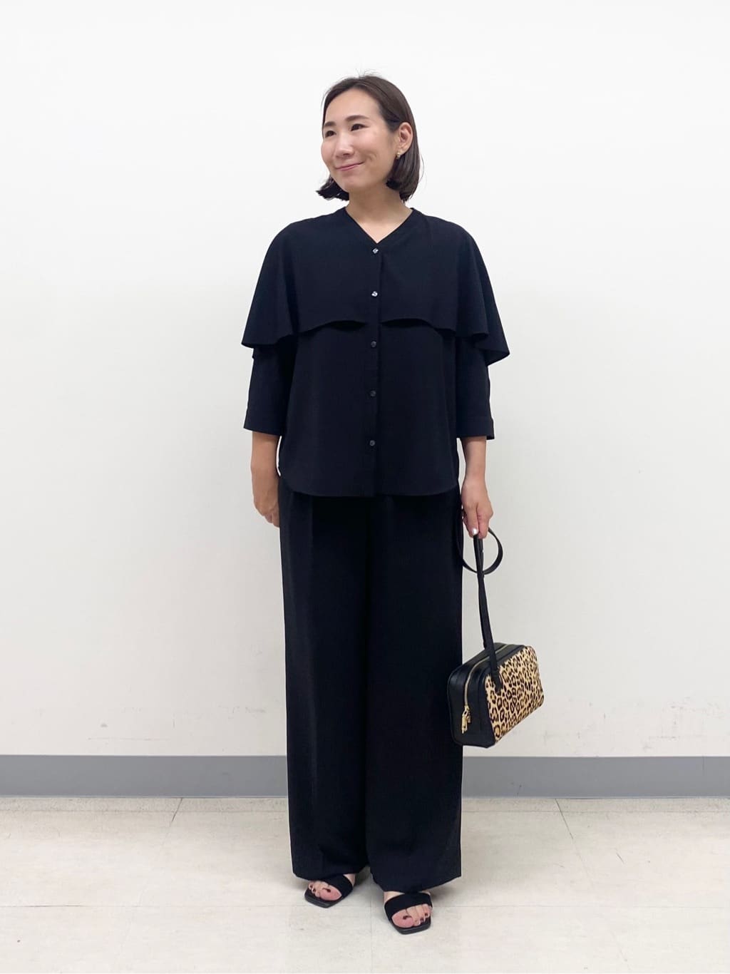 YUKARIさんの「INDIVI｜【体型カバー／清涼感】シアーオーバーシャツ」を使ったコーディネート