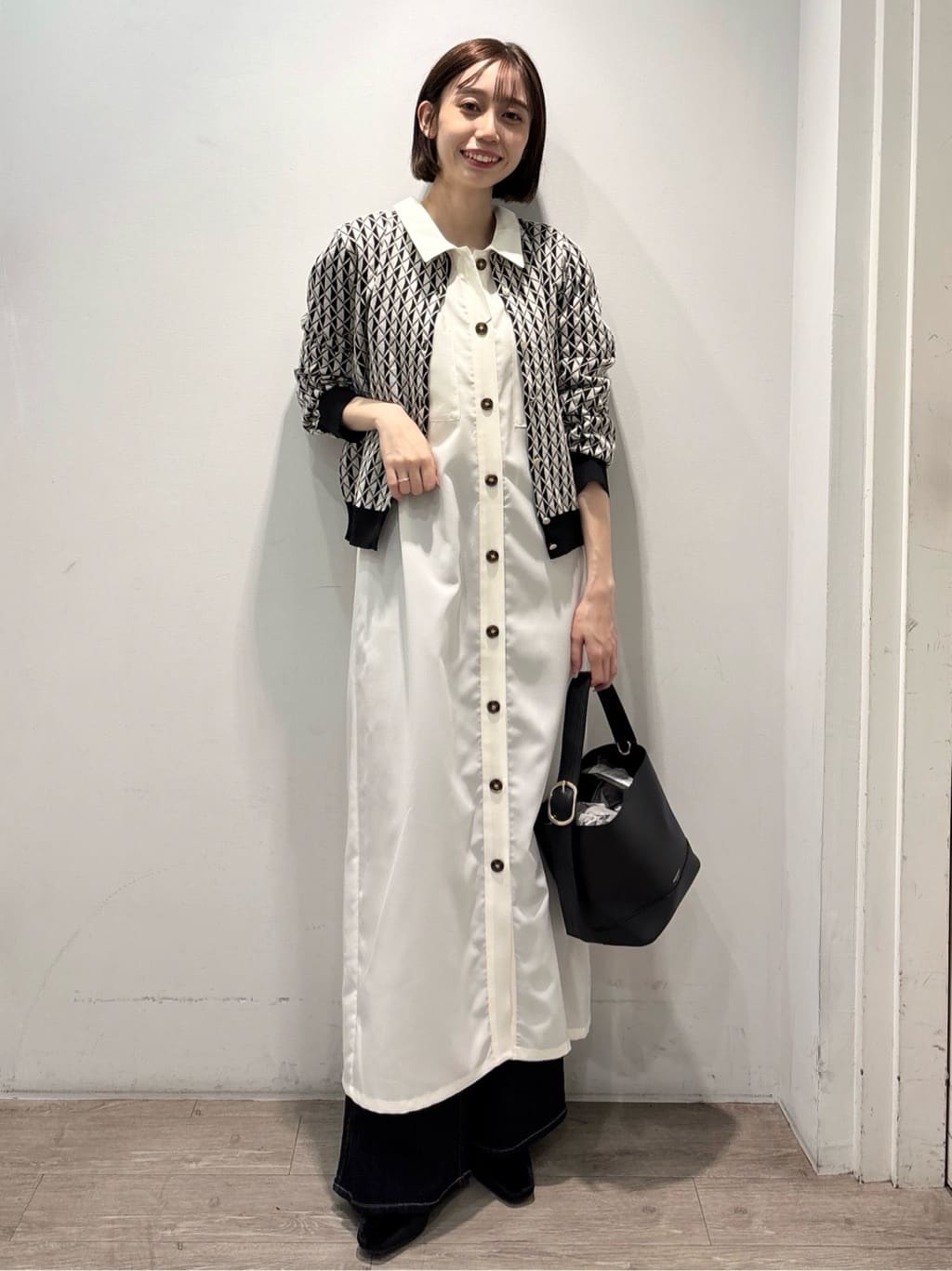 ぶまりんさんの「OPAQUE.CLIP｜【es】ダブルポケットロングシャツワンピース【洗濯機OK】」を使ったコーディネート