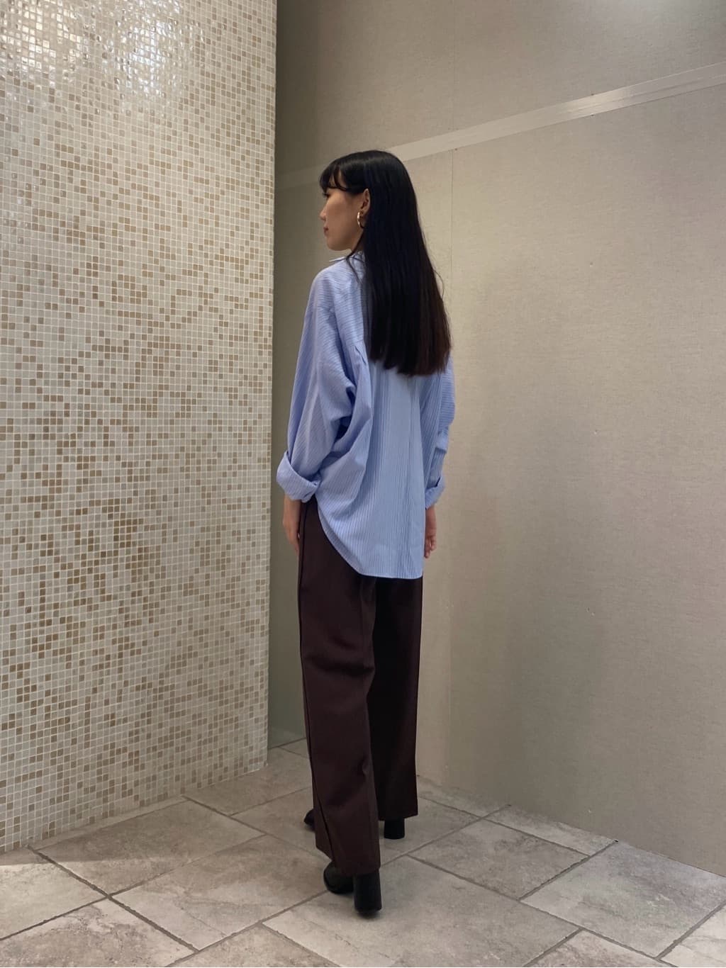 rinaさんの「INDIVI｜Comfy SET UP｜イージーストレートワイドパンツ【セットアップ対応／通勤/カセット服】」を使ったコーディネート
