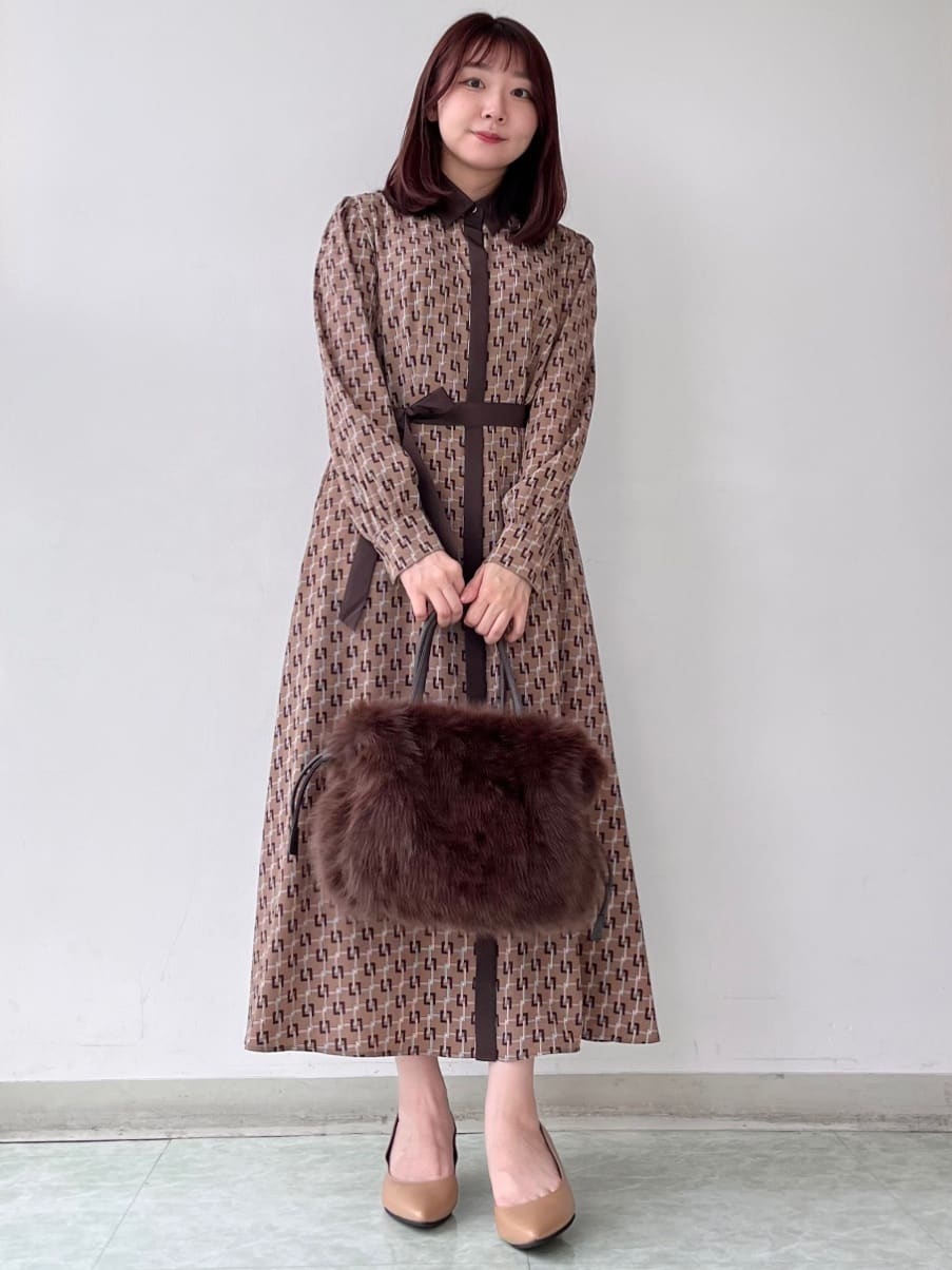 KAHOさんの「UNTITLED｜【日本製・本革】Comfit Dresser Pumps（コンフィットドレッサーパンプス）」を使ったコーディネート