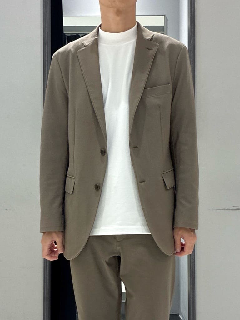 わいずみさんの「TAKEO KIKUCHI｜【360&deg;ストレッチ／セットアップ対応】None Of Stress ジャケット」を使ったコーディネート