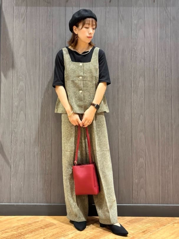 meiさんの「SHOO･LA･RUE｜【S-LL】女性らしさ漂うハートネック テレコ5分袖トップス」を使ったコーディネート