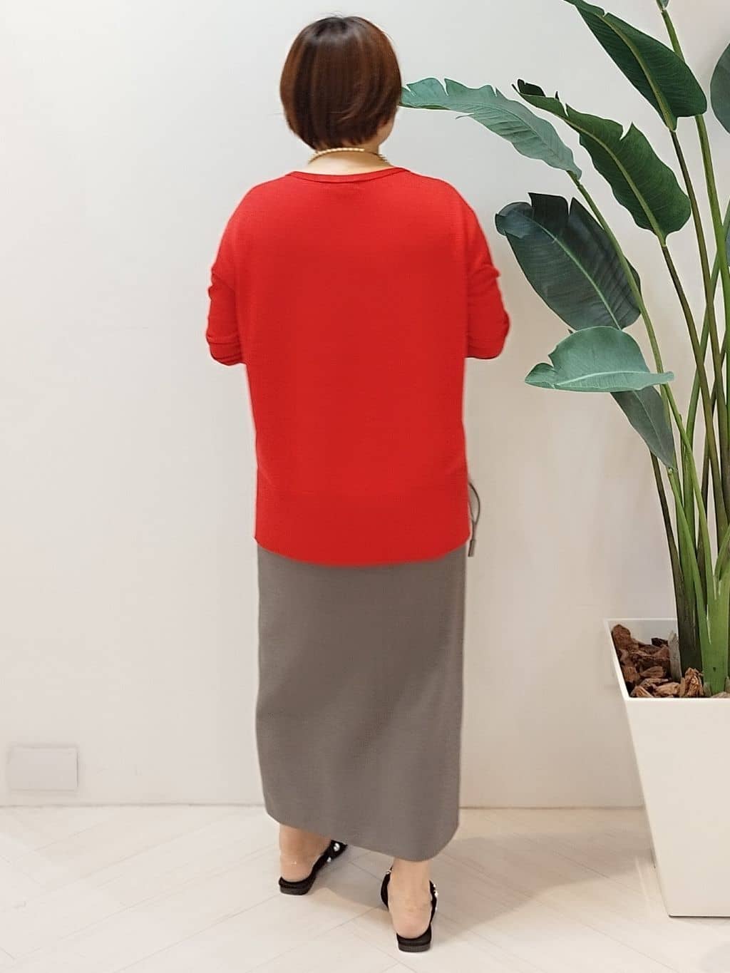 s u g iさんの「UNTITLED｜【8色展開/体型カバー】魅せるタイムレスニット」を使ったコーディネート