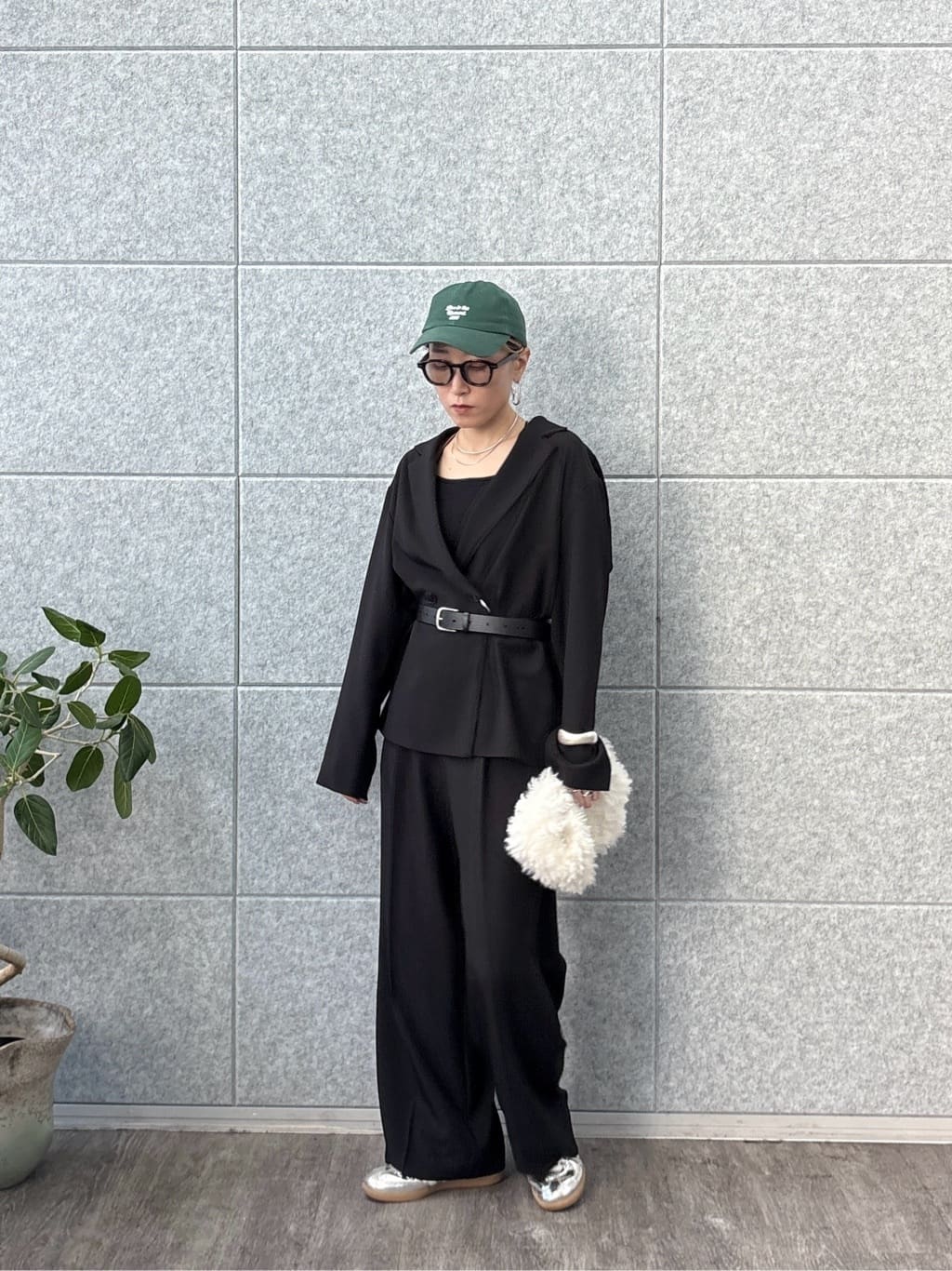 kotakiさんの「INDIVI｜Comfy SET UP｜イージーストレートワイドパンツ【セットアップ対応／通勤/カセット服】」を使ったコーディネート