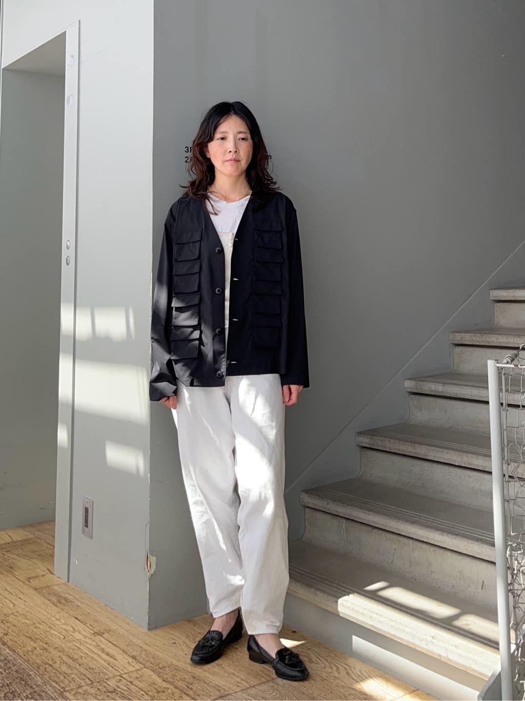 神野（jinno）さんの「TAKEO KIKUCHI｜エリナシカバーオール」を使ったコーディネート