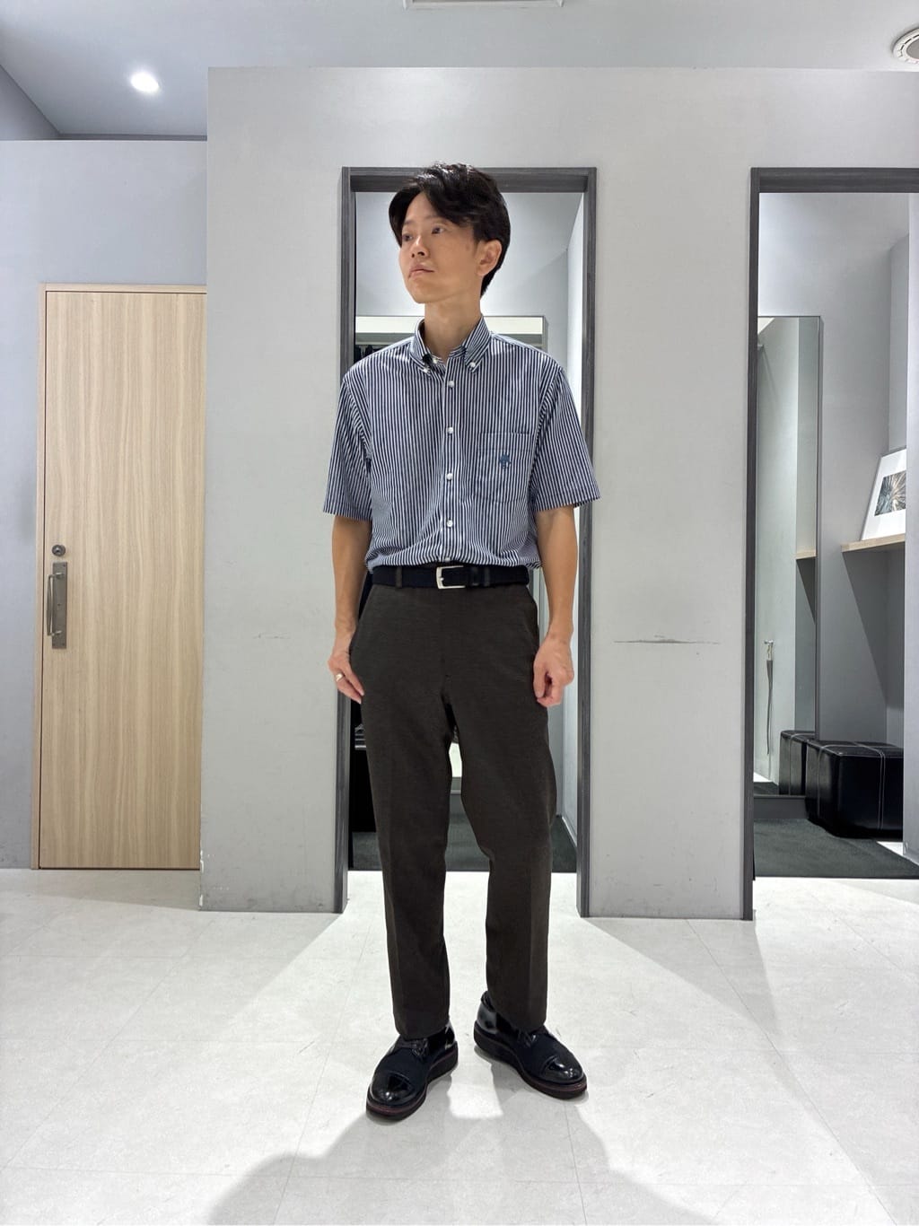 わいずみさんの「TAKEO KIKUCHI｜【COOL CITY WEAR】ストライプジャージ ボタンダウンシャツ /接触冷感」を使ったコーディネート