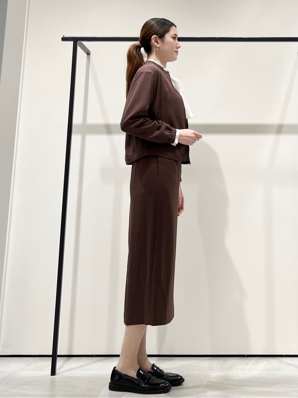 T.Kさんの「INDIVI｜ジオメプリントボウタイブラウス」を使ったコーディネート