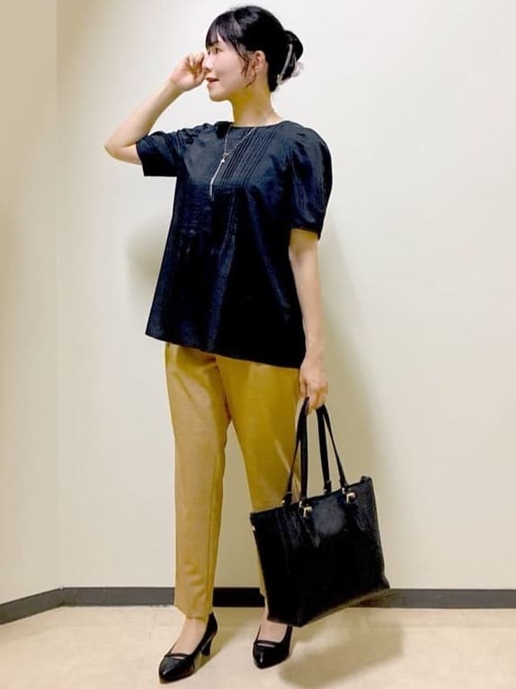  beni_gingerさんの「Reflect｜【すっきり見え！長め丈】ピンタックデザインチュニックブラウス」を使ったコーディネート