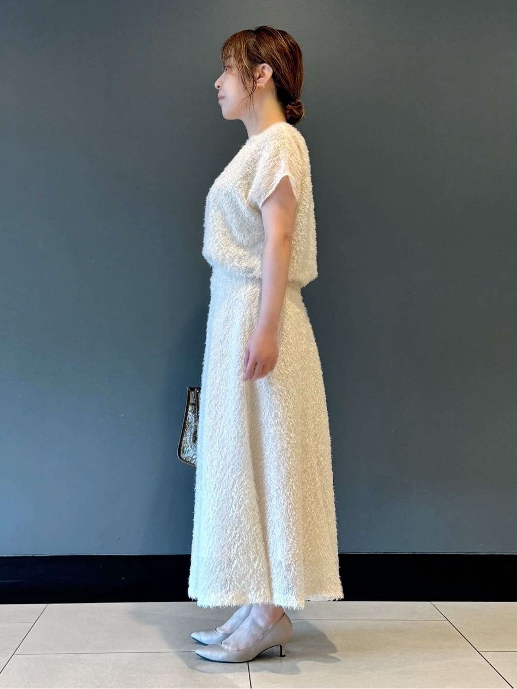 yukiさんの「UNTITLED｜【セットアップ可/洗える】フェザーフレンチスリーブブラウス」を使ったコーディネート