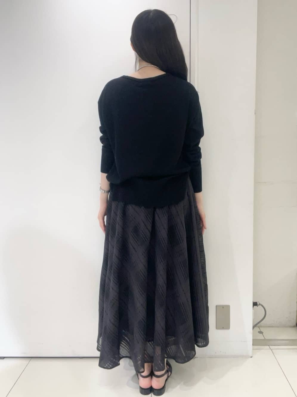 moeさんの「UNTITLED｜【8色展開/体型カバー】魅せるタイムレスニット」を使ったコーディネート