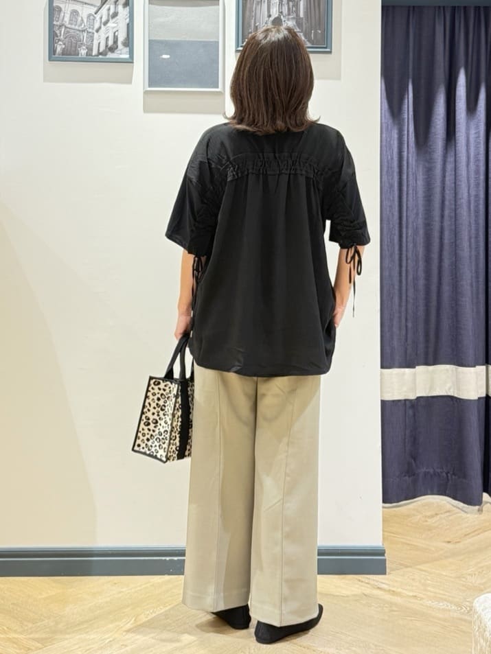 Lilyさんの「grove｜メタルストーンショートネックレス」を使ったコーディネート