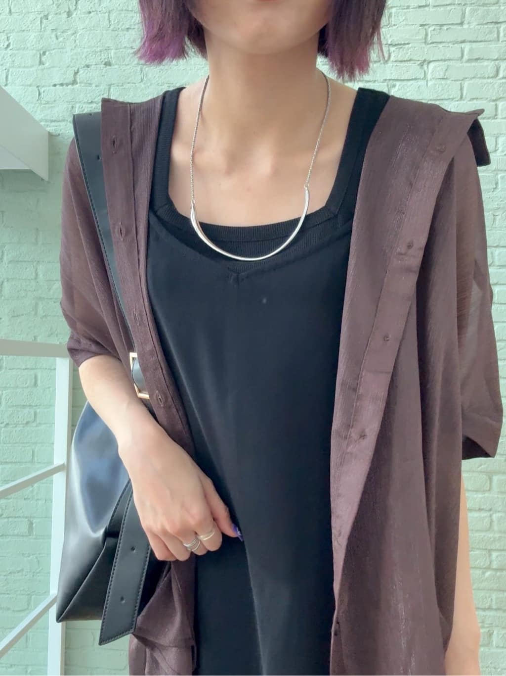 𝐜𝐡𝐢𝐤𝐚さんの「SHOO･LA･RUE｜大人のシアー感 ラメが華やかな楊柳ポンチョシャツ」を使ったコーディネート