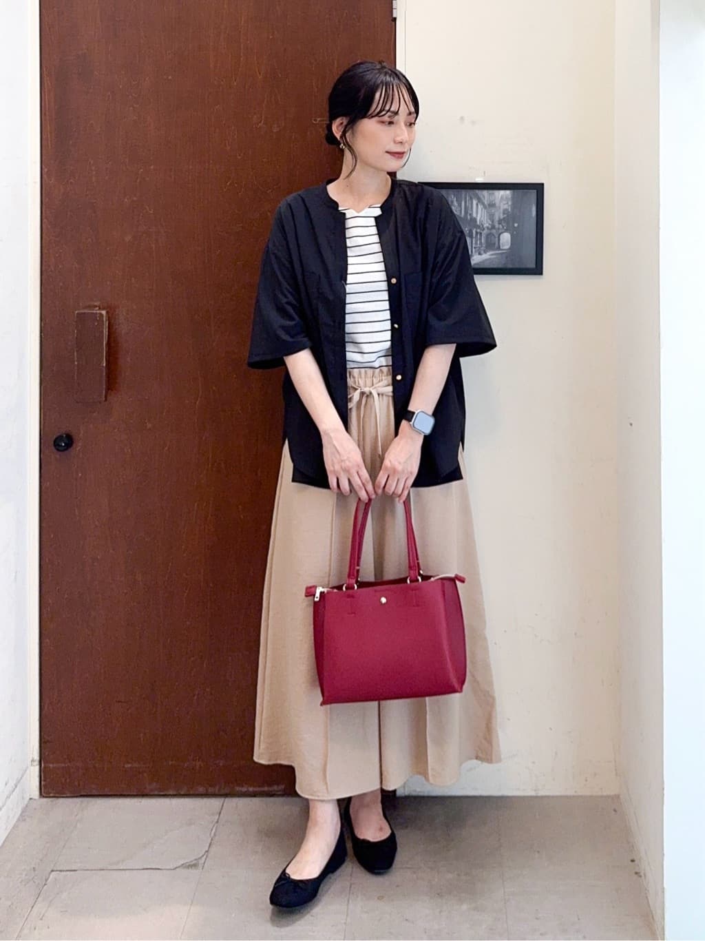 𝐇𝐢𝐫𝐨𝐦𝐢さんの「SHOO･LA･RUE｜【S-LL】女性らしさ漂うハートネック テレコ5分袖トップス」を使ったコーディネート