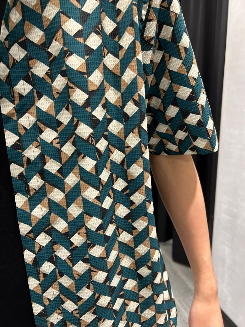 ruiさんの「TAKEO KIKUCHI｜【COOL CITY WEAR】籠目アート柄 サッカーシャツ /通気性」を使ったコーディネート