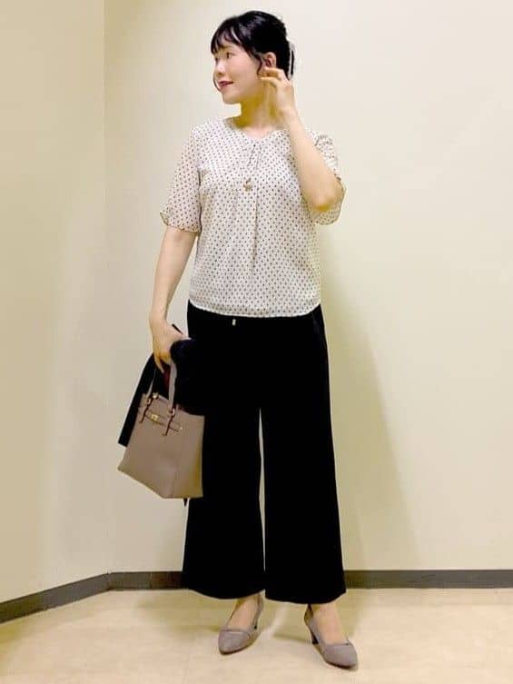  beni_gingerさんの「Reflect｜【ウエスト総ゴム／セットアップ／単品使いOK◎】ベスト＋ストレートパンツセット」を使ったコーディネート