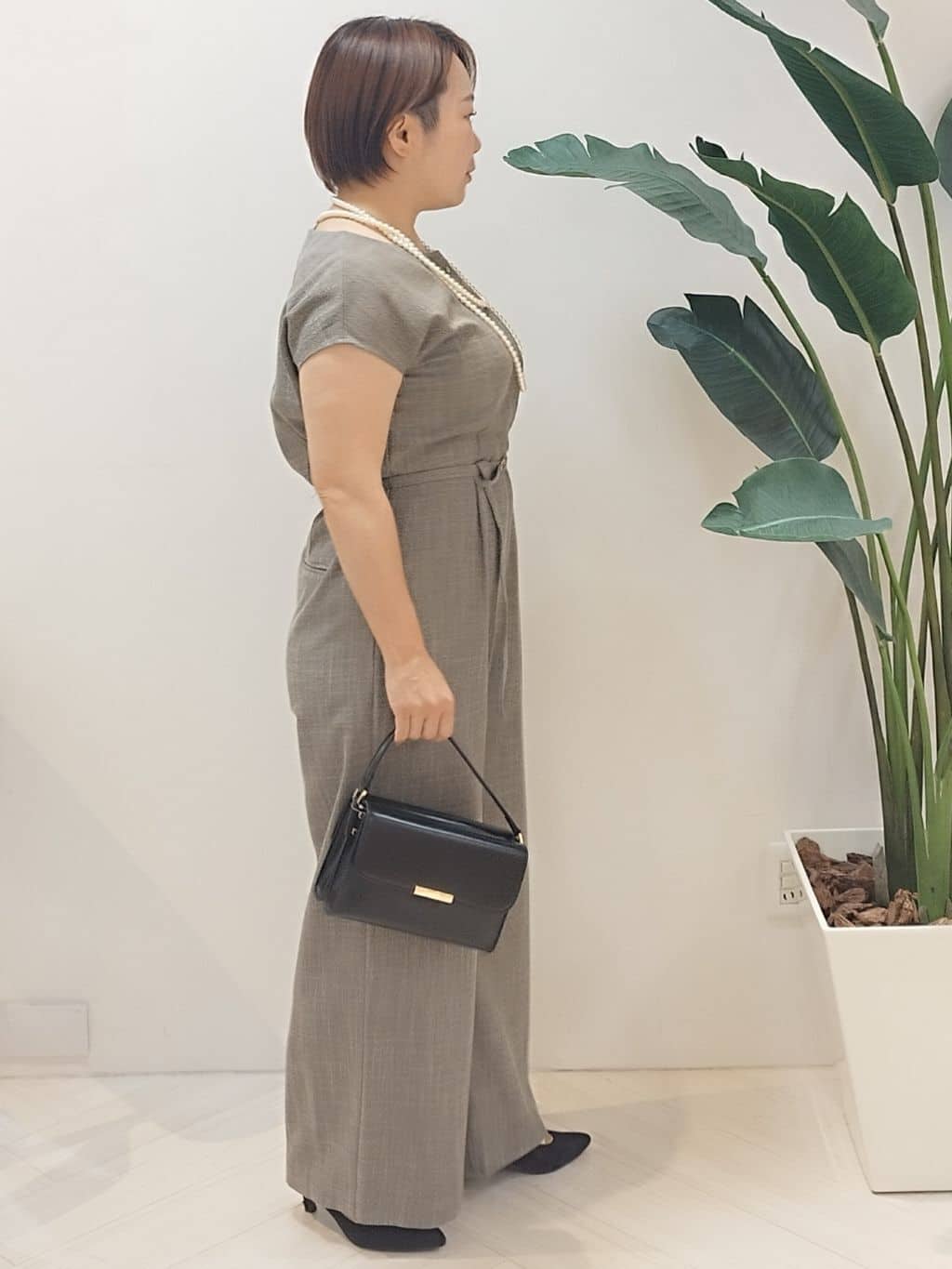 s u g iさんの「UNTITLED｜【接触冷感/オールインワン/洗える】梳毛調合繊コンビネゾン」を使ったコーディネート