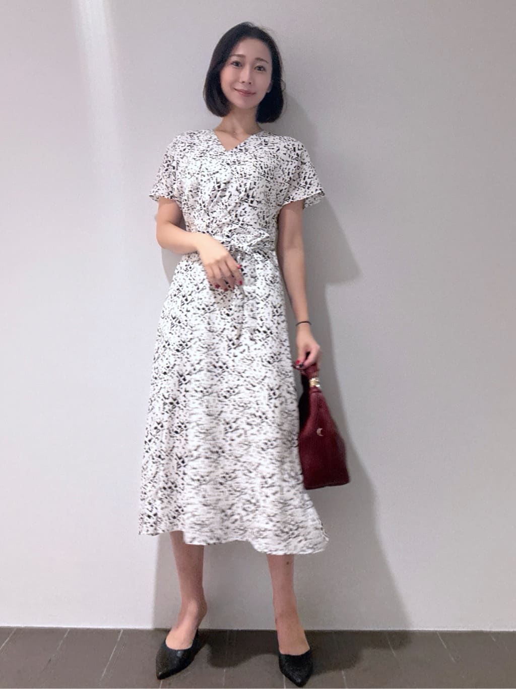 Yukaさんの「COUP DE CHANCE｜【手洗い可／日本製】カシュクール風ワンピース」を使ったコーディネート