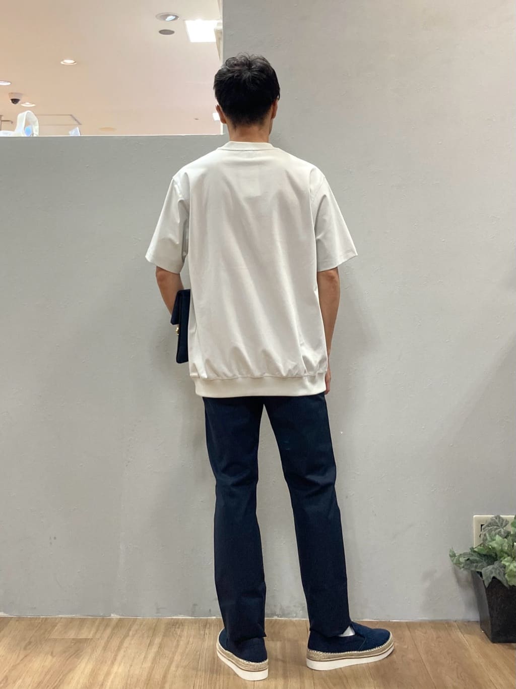 シュンさんの「TAKEO KIKUCHI｜【抗菌防臭／5サイズ展開】ハイゲージポンチ Tシャツ」を使ったコーディネート