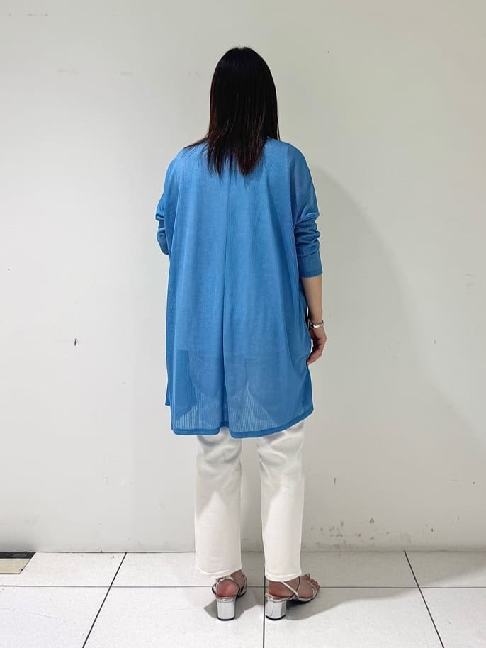 そんさんの「INDIVI｜【洗える／シアーストライプ】ロング丈着流しカーディガン」を使ったコーディネート