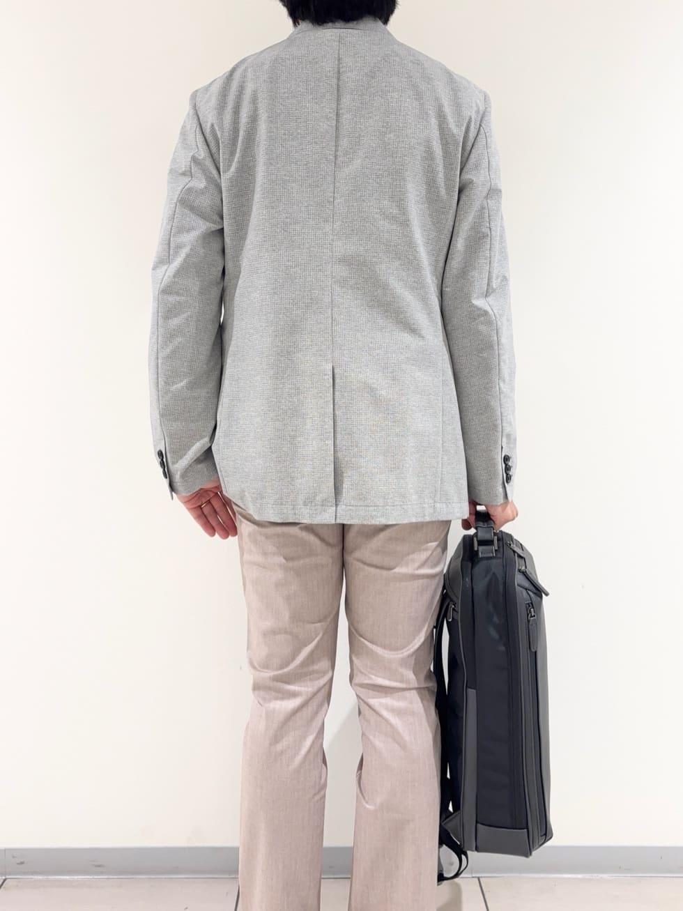 及川さんの「TAKEO KIKUCHI｜【抗菌防臭】COOL DOTS（R）ドビープリント ジャケット」を使ったコーディネート